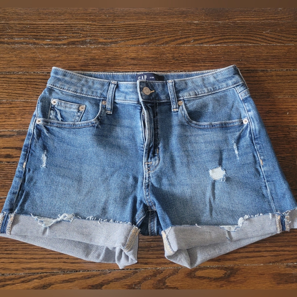 Gap Denim High Rise Distressed Jean Shorts, Size 2/26